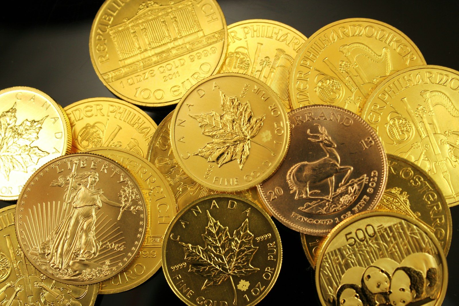 gold and silver round coins
